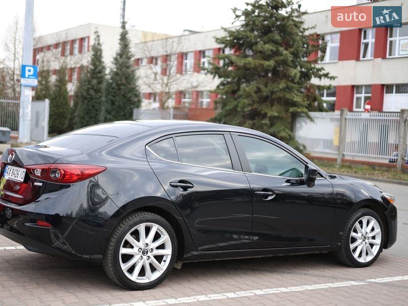 Седан Mazda 3 2017 в Львові