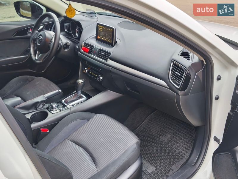 Хэтчбек Mazda 3 2016 в Виннице фото 13 Хэтчбек Mazda 3 2016 в Виннице