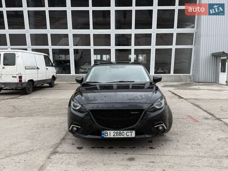 Седан Mazda 3 2015 в Миргороде