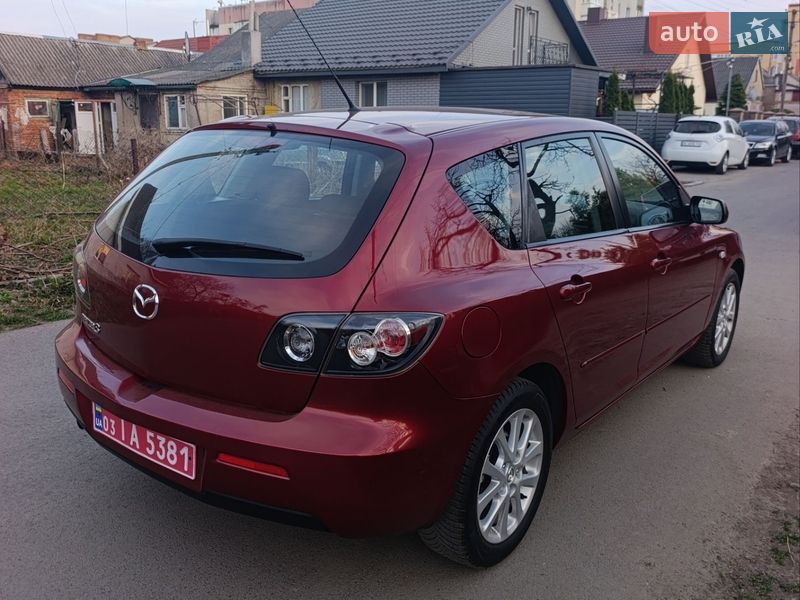 Хэтчбек Mazda 3 2008 в Луцке