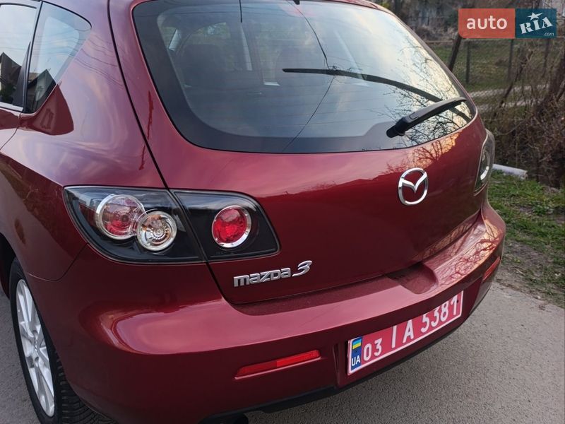 Хэтчбек Mazda 3 2008 в Луцке
