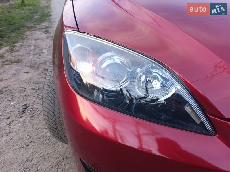 Хэтчбек Mazda 3 2008 в Луцке