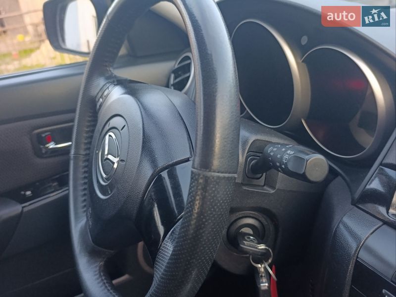 Хэтчбек Mazda 3 2008 в Луцке