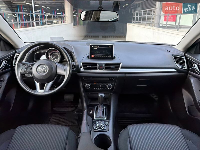 Седан Mazda 3 2014 в Киеве