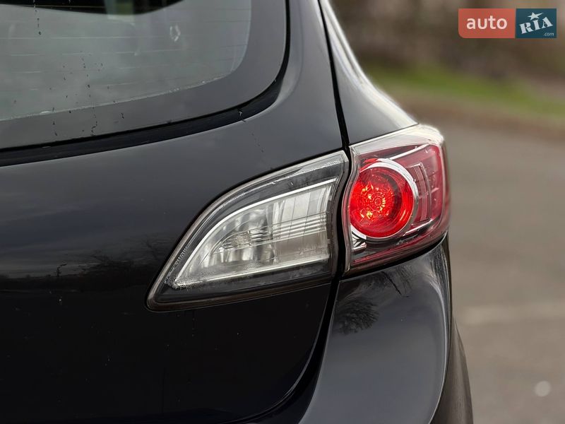 Хэтчбек Mazda 3 2010 в Кривом Роге