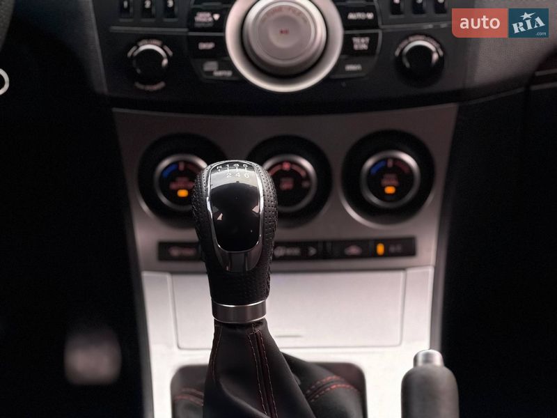 Хэтчбек Mazda 3 2010 в Кривом Роге