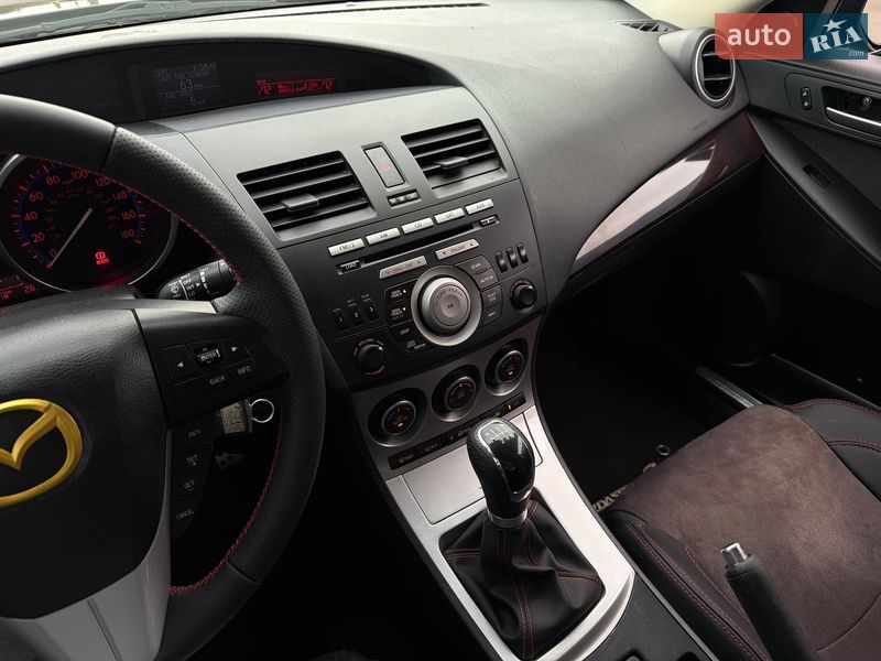 Хэтчбек Mazda 3 2010 в Кривом Роге