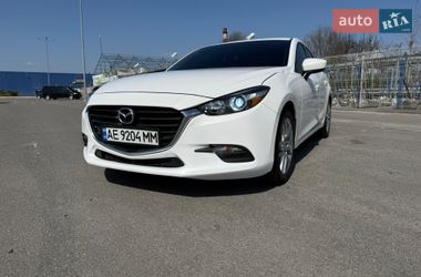 mazda 3 2016 в Дніпро (Дніпропетровськ) від професійного продавця Даниил