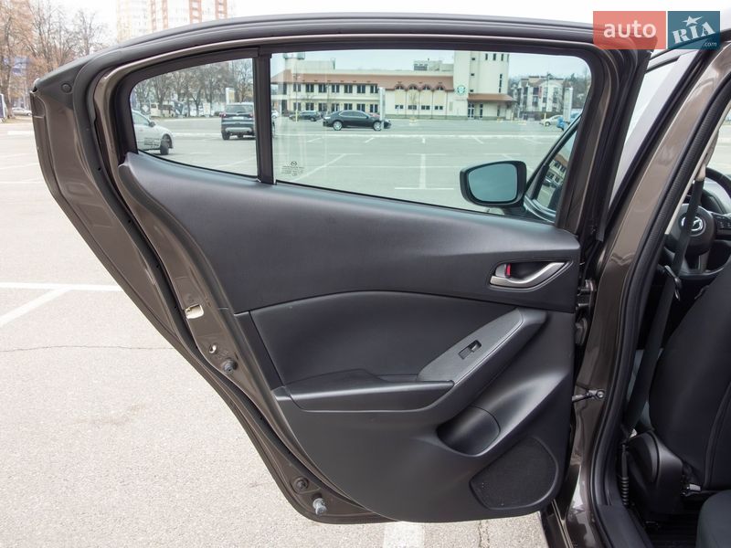 Седан Mazda 3 2013 в Києві