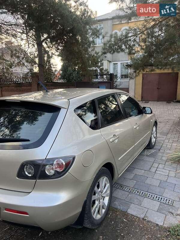 Хетчбек Mazda 3 2008 в Дніпрі