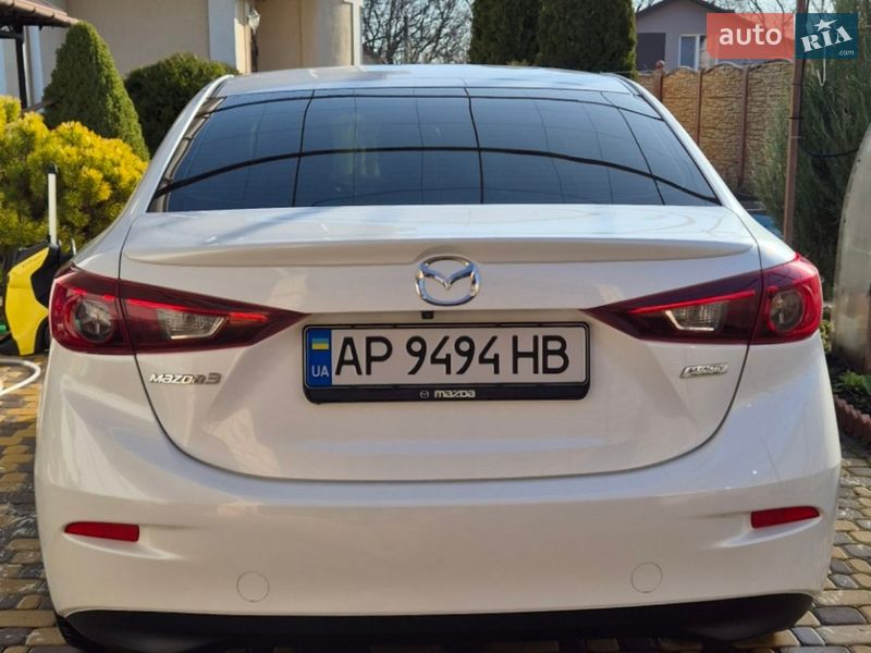 Седан Mazda 3 2018 в Запоріжжі