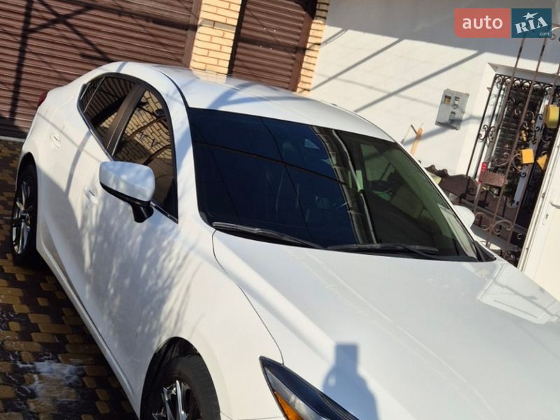 Седан Mazda 3 2018 в Запоріжжі