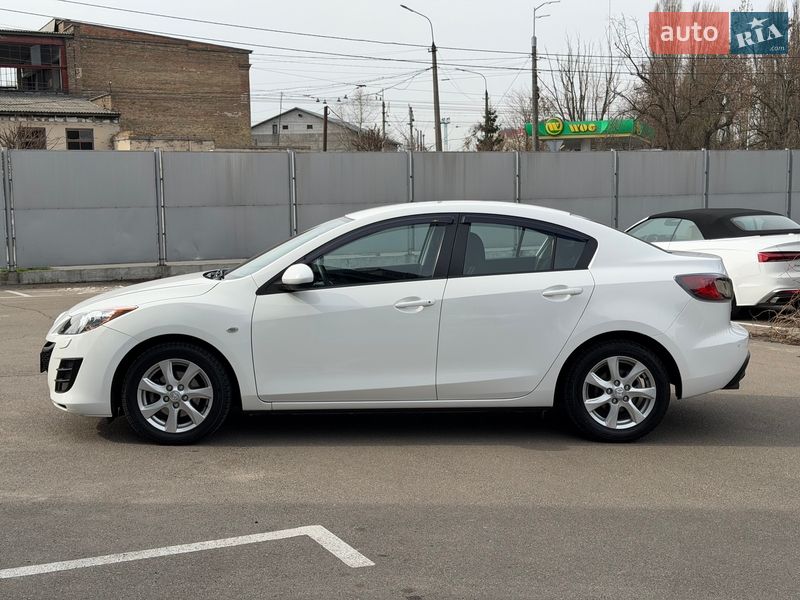 Седан Mazda 3 2011 в Киеве фото 5 Седан Mazda 3 2011 в Киеве
