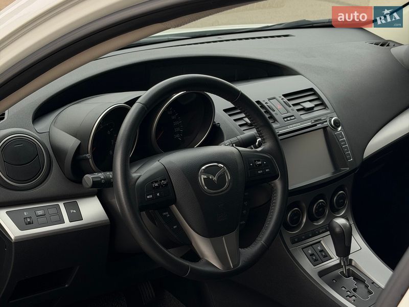 Седан Mazda 3 2011 в Киеве фото 25 Седан Mazda 3 2011 в Киеве