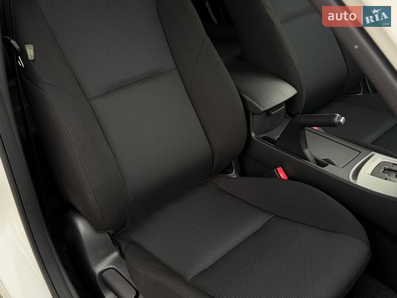 Седан Mazda 3 2011 в Киеве фото 36 Седан Mazda 3 2011 в Киеве
