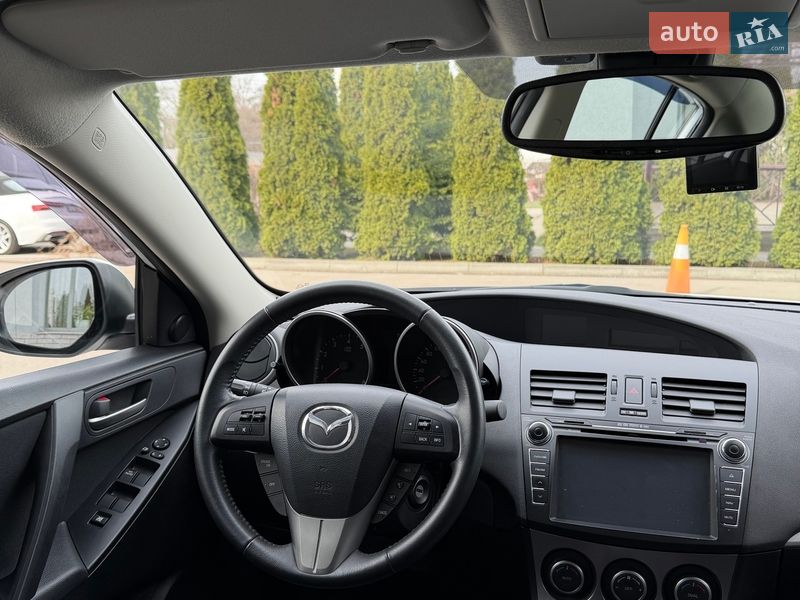 Седан Mazda 3 2011 в Киеве фото 41 Седан Mazda 3 2011 в Киеве