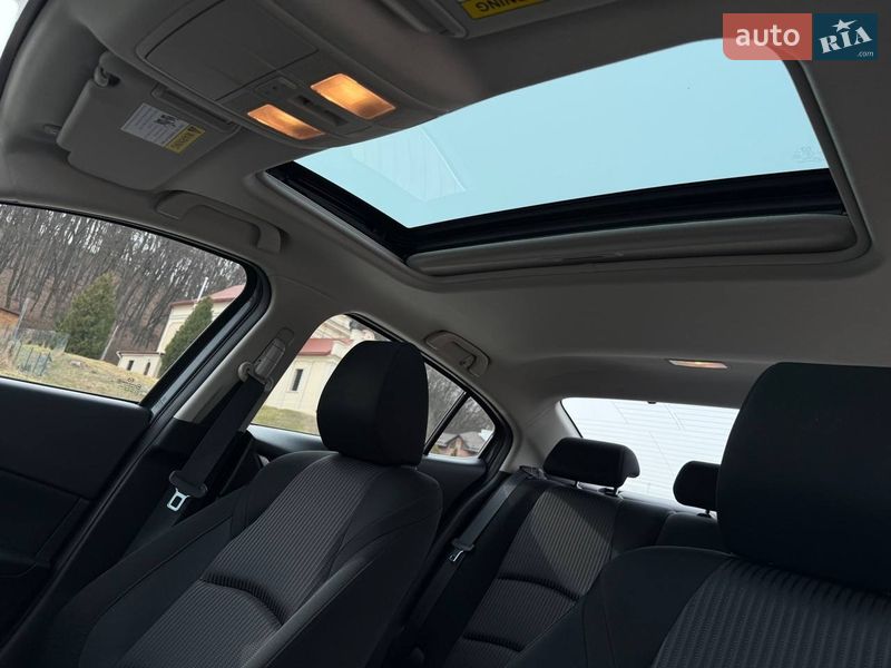 Седан Mazda 3 2016 в Львове фото 27 Седан Mazda 3 2016 в Львове