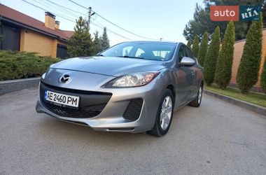 Седан Mazda 3 2013 в Дніпрі