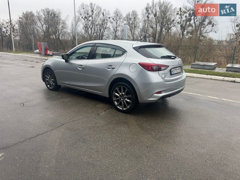 Хетчбек Mazda 3 2018 в Ірпені фото 12 Хетчбек Mazda 3 2018 в Ірпені