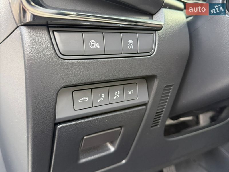 Седан Mazda 3 2024 в Коломые фото 35 Седан Mazda 3 2024 в Коломые