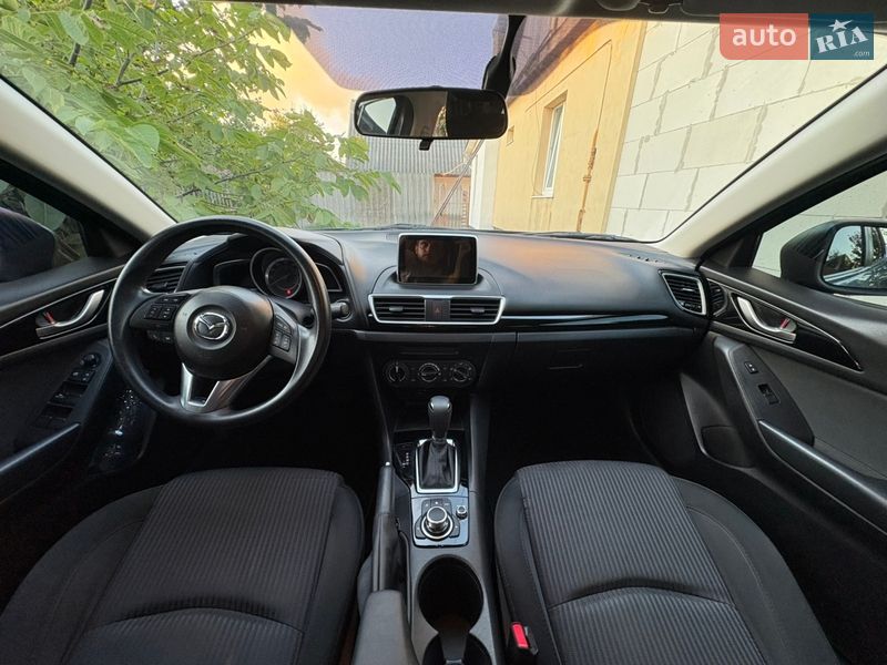 Седан Mazda 3 2015 в Києві