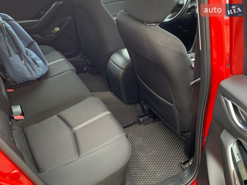 Хэтчбек Mazda 3 2017 в Чернигове фото 6 Хэтчбек Mazda 3 2017 в Чернигове