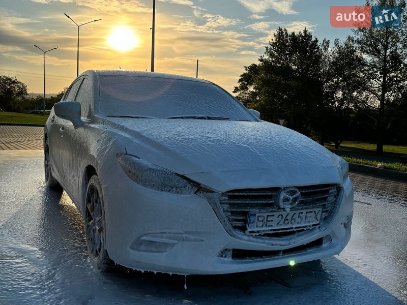 Хэтчбек Mazda 3 2018 в Новой Одессе фото 3 Хэтчбек Mazda 3 2018 в Новой Одессе