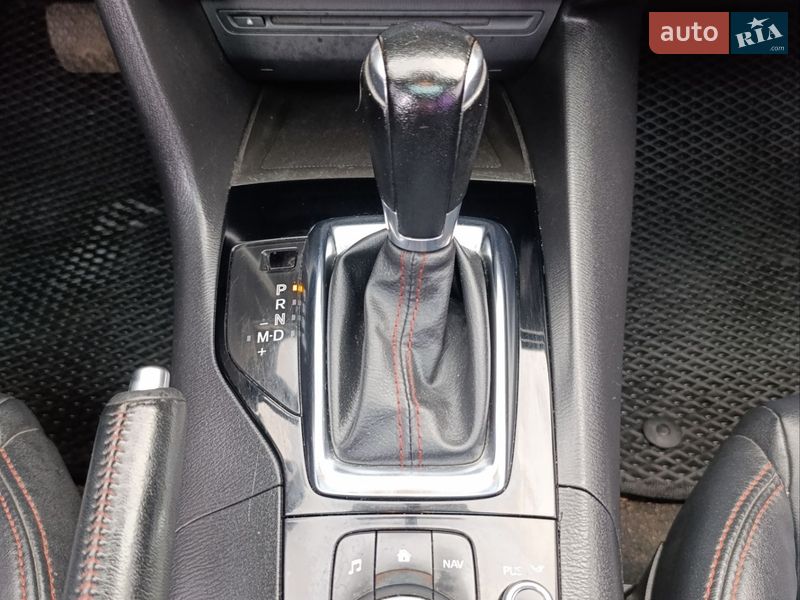 Седан Mazda 3 2013 в Днепре