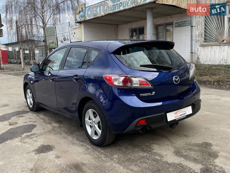 Хэтчбек Mazda 3 2009 в Киеве