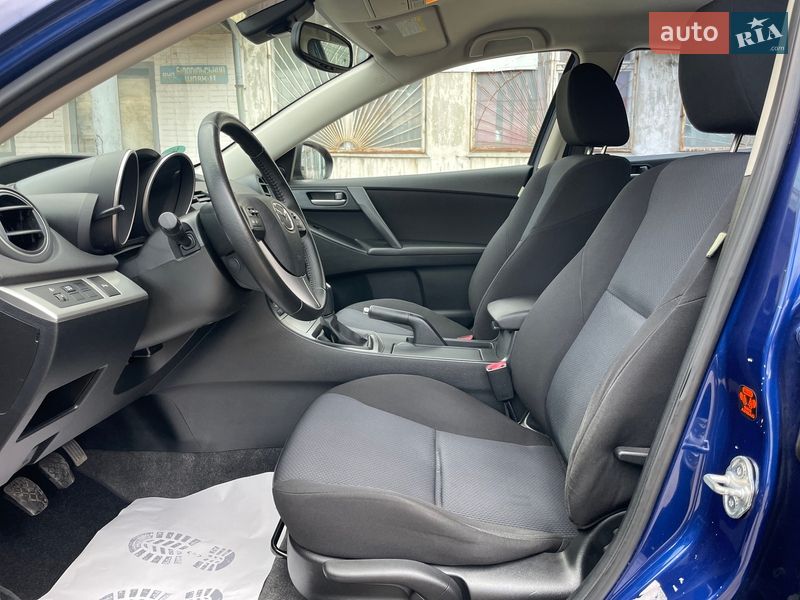 Хэтчбек Mazda 3 2009 в Киеве