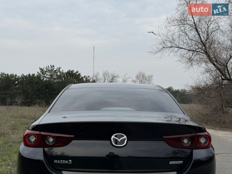 Седан Mazda 3 2024 в Днепре