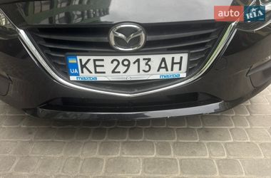 Седан Mazda 3 2015 в Днепре