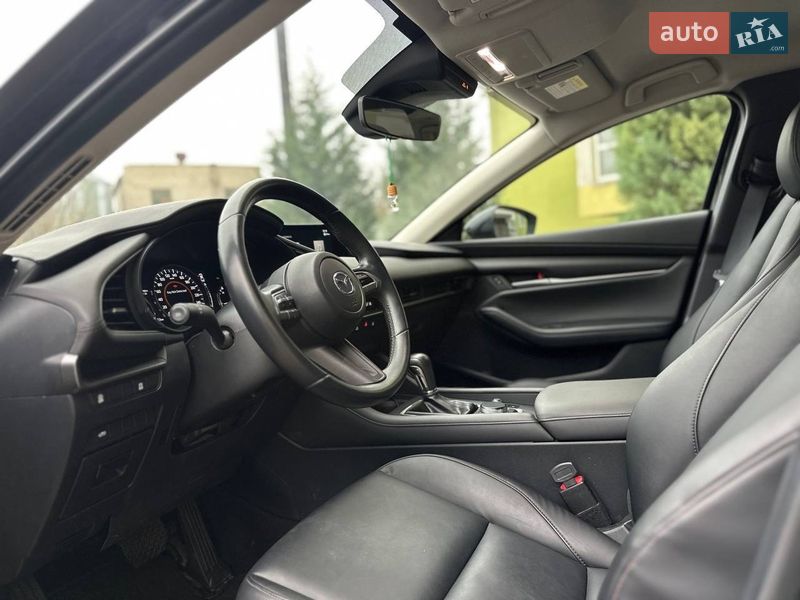 Седан Mazda 3 2021 в Николаеве