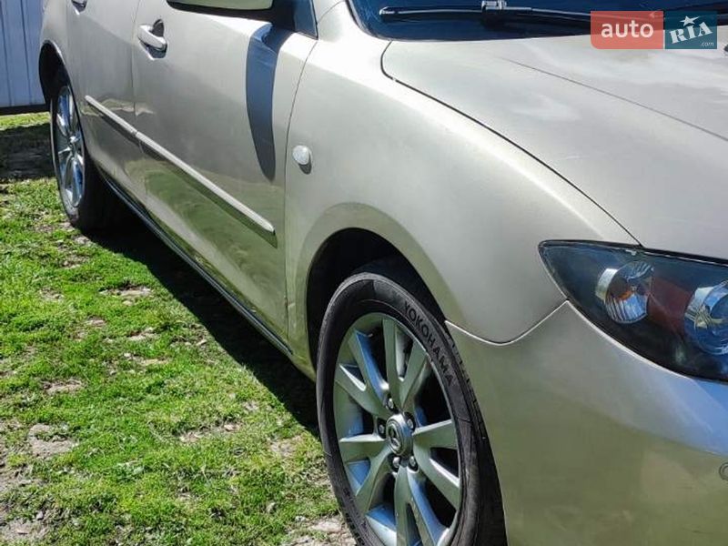 Седан Mazda 3 2006 в Прилуках