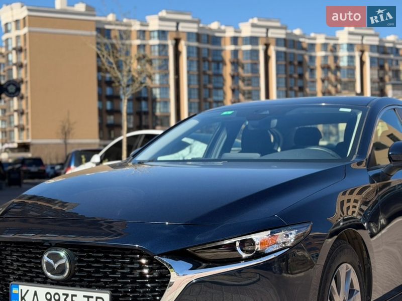 Седан Mazda 3 2021 в Киеве