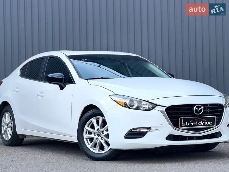 Седан Mazda 3 2015 в Миколаєві