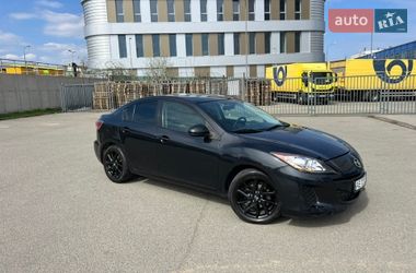 Седан Mazda 3 2012 в Львові