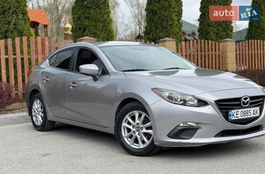 Седан Mazda 3 2016 в Дніпрі