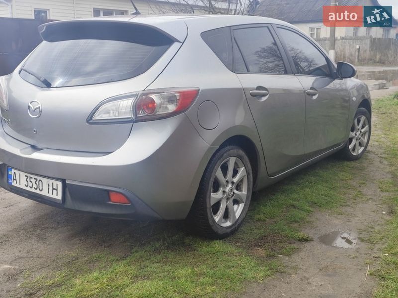 Хэтчбек Mazda 3 2009 в Шостке