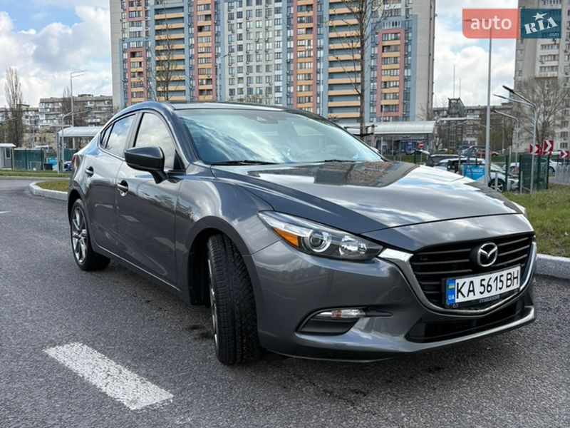 Седан Mazda 3 2017 в Києві
