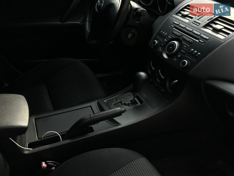 Седан Mazda 3 2012 в Кривом Роге фото 9 Седан Mazda 3 2012 в Кривом Роге