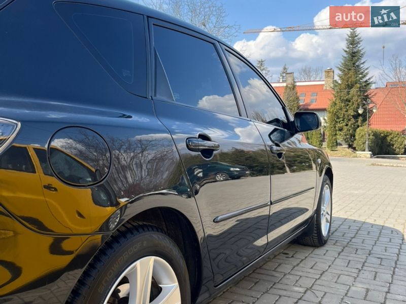 Хетчбек Mazda 3 2008 в Чернівцях