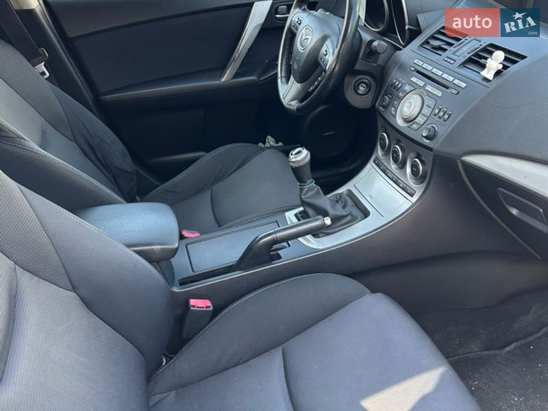 Седан Mazda 3 2009 в Запорожье