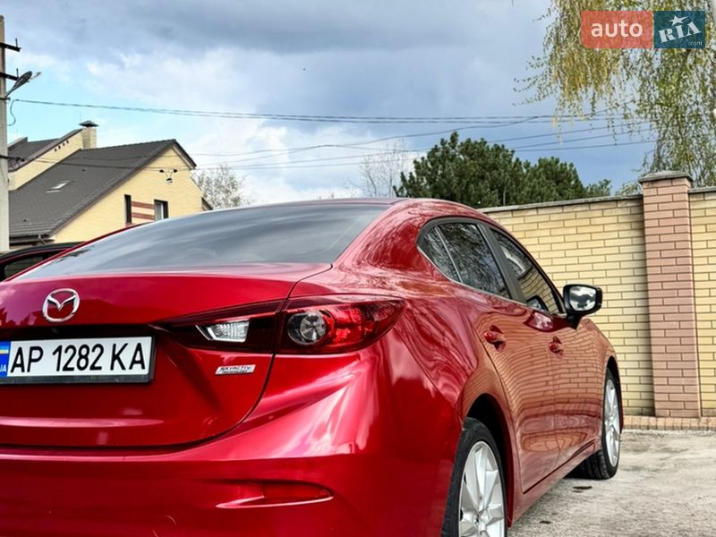 Седан Mazda 3 2016 в Запорожье