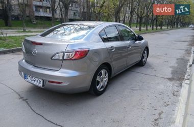 Седан Mazda 3 2011 в Херсоне