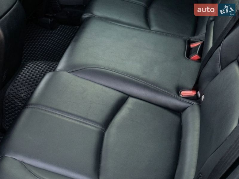 Хэтчбек Mazda 3 2017 в Днепре фото 6 Хэтчбек Mazda 3 2017 в Днепре