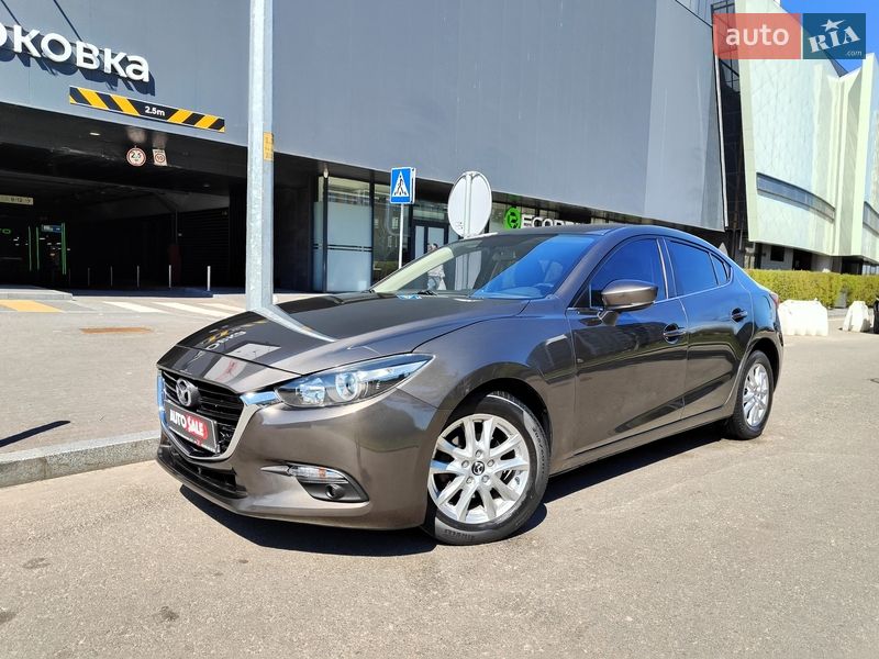 Седан Mazda 3 2017 в Киеве