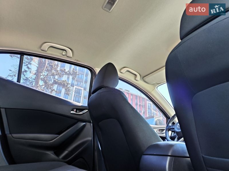 Седан Mazda 3 2017 в Киеве