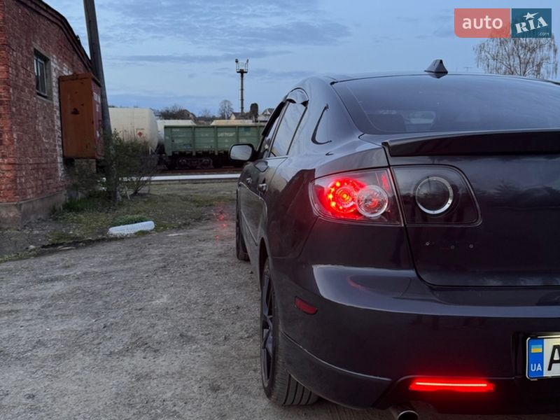 Седан Mazda 3 2006 в Ивано-Франковске