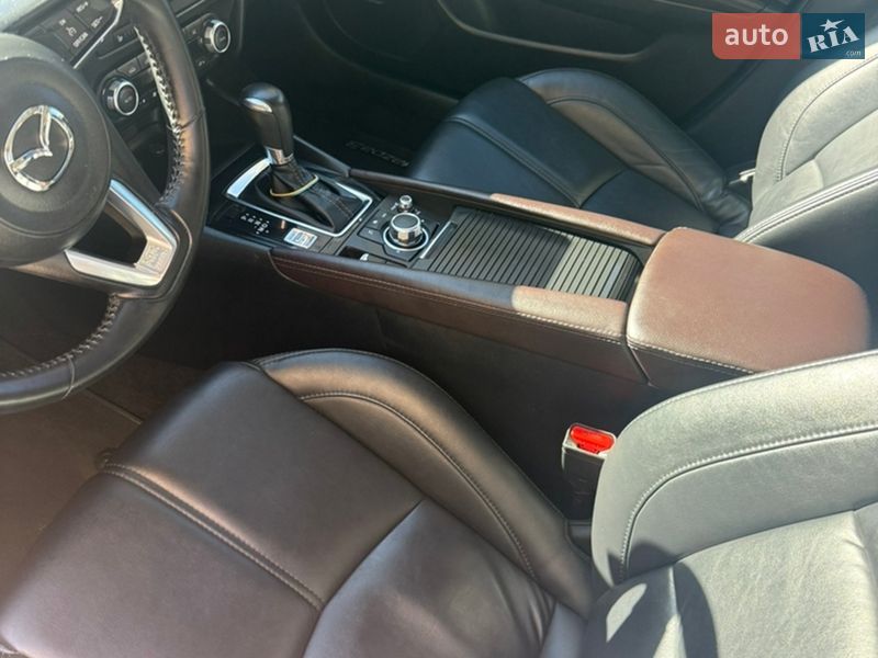 Седан Mazda 3 2018 в Николаеве